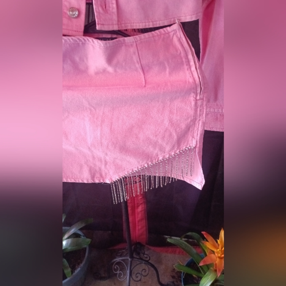 Asos Design skirt size 0 and shacket size 2. color pink - Picture 5 of 7